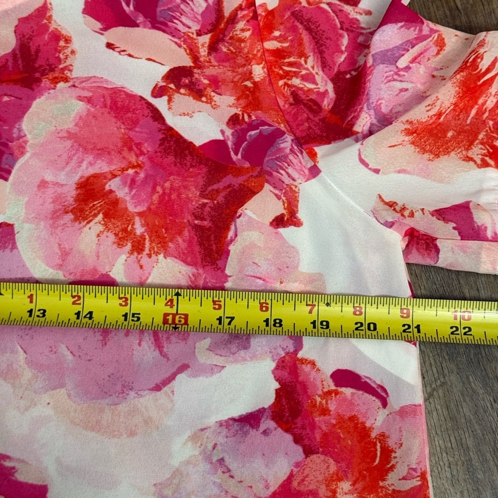 Flying Tomato • Floral Smocked Top - Picture 12 of 14